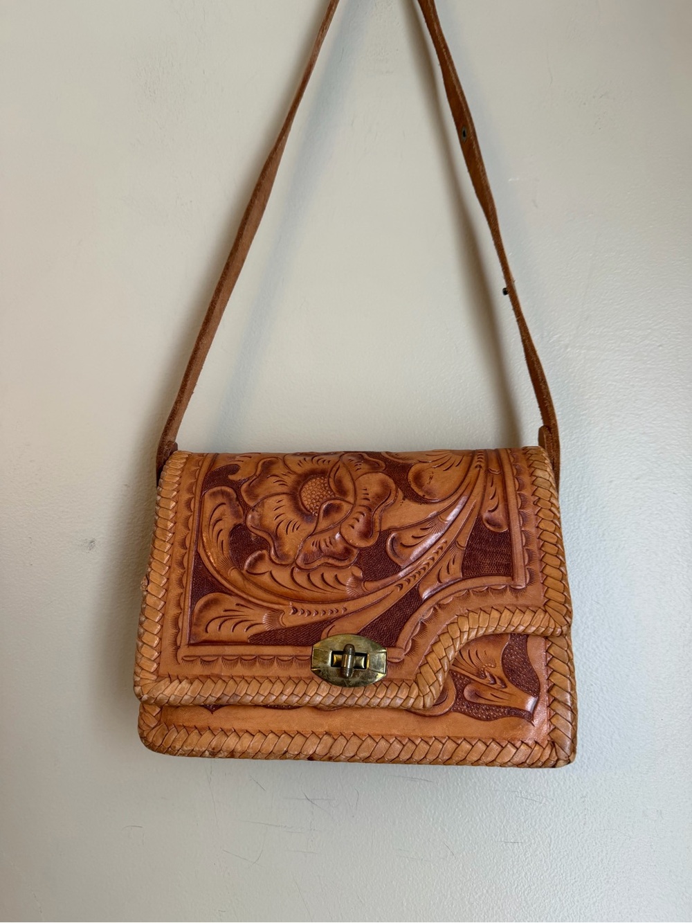 Vintage Floral Stamped Hand Tooled Shoulder Bag Purse Turn Lock Brass Hardware